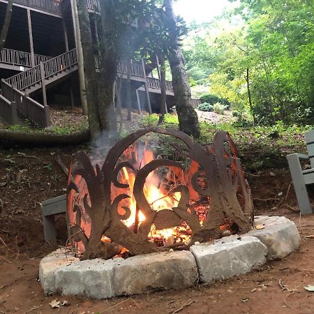 Cozy Creekfront Family Cabin-Pet Friendly -Gamerm-Hot Tub Hiawassee Extérieur photo