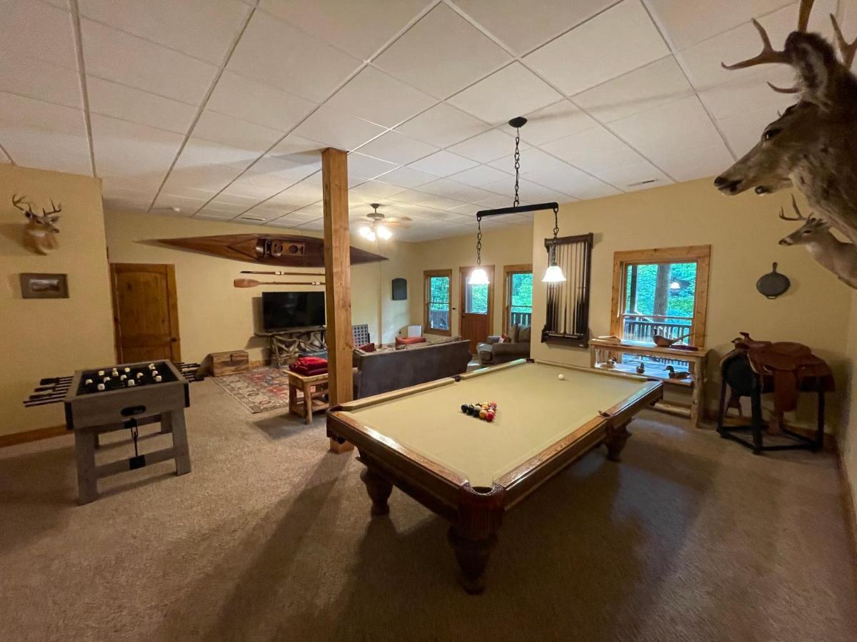Cozy Creekfront Family Cabin-Pet Friendly -Gamerm-Hot Tub Hiawassee Extérieur photo