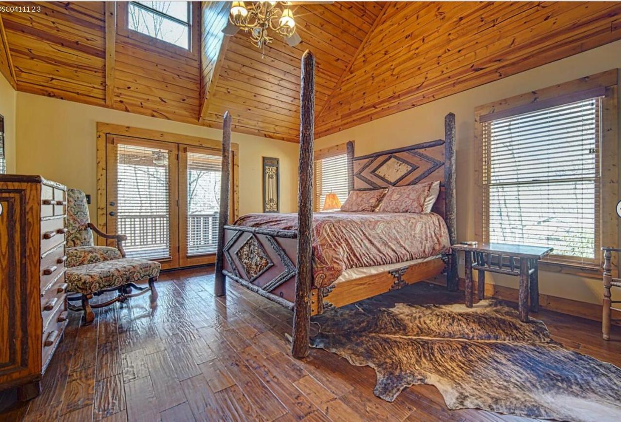 Cozy Creekfront Family Cabin-Pet Friendly -Gamerm-Hot Tub Hiawassee Extérieur photo