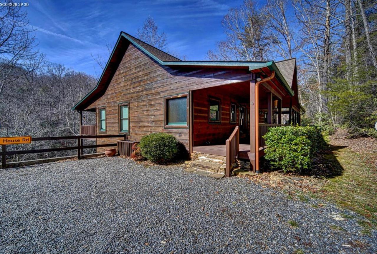 Cozy Creekfront Family Cabin-Pet Friendly -Gamerm-Hot Tub Hiawassee Extérieur photo