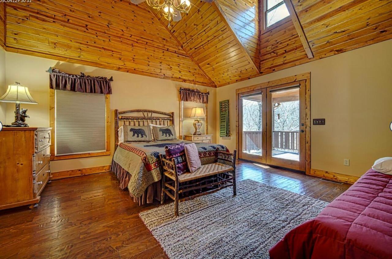Cozy Creekfront Family Cabin-Pet Friendly -Gamerm-Hot Tub Hiawassee Extérieur photo