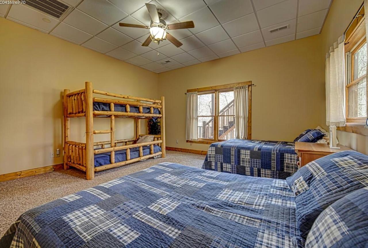 Cozy Creekfront Family Cabin-Pet Friendly -Gamerm-Hot Tub Hiawassee Extérieur photo