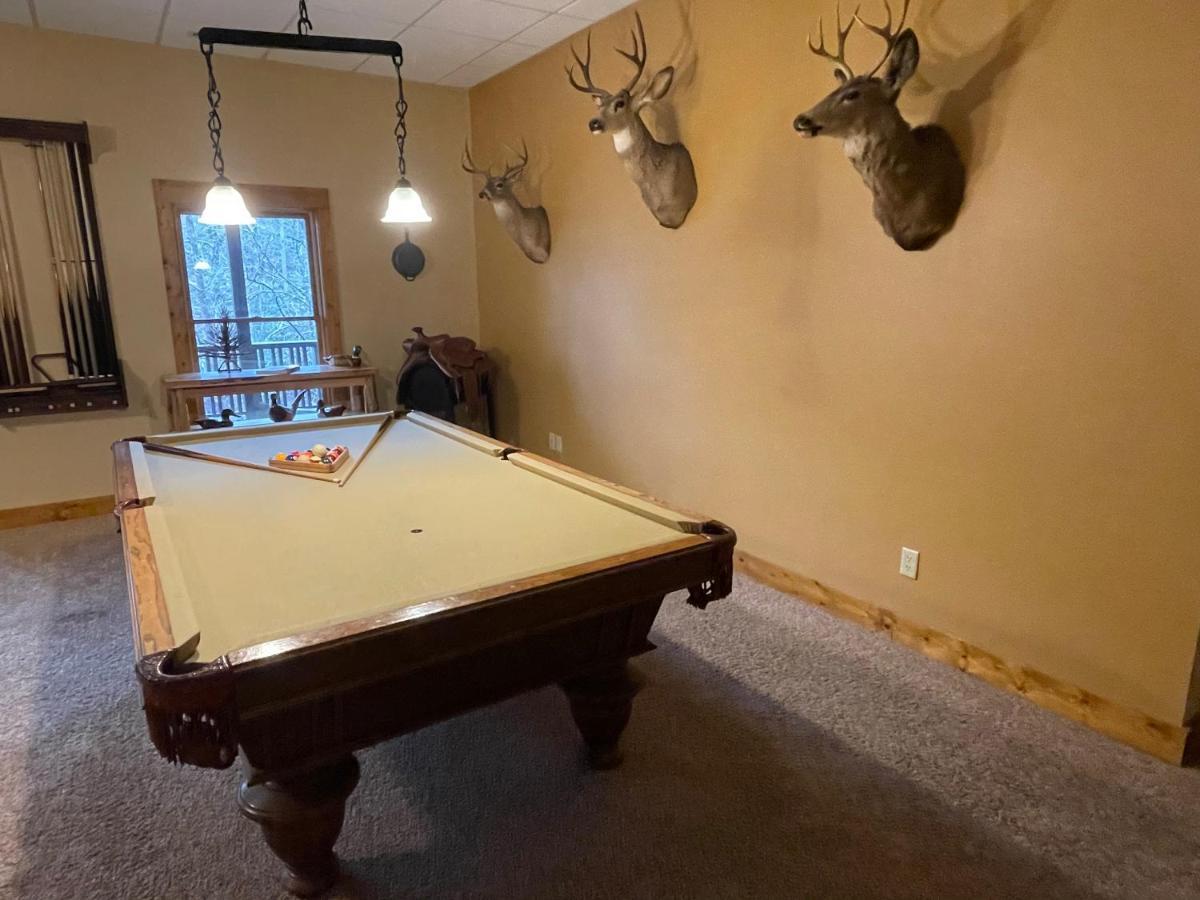 Cozy Creekfront Family Cabin-Pet Friendly -Gamerm-Hot Tub Hiawassee Extérieur photo